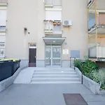 Apartment Near The Train Station