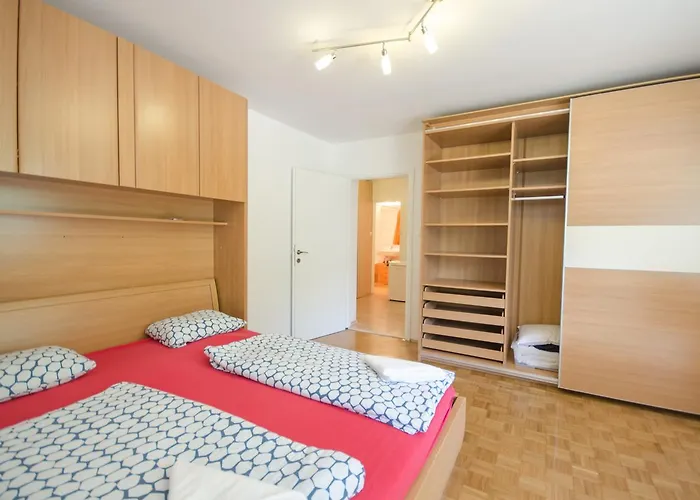 Apartment Near The Train Station