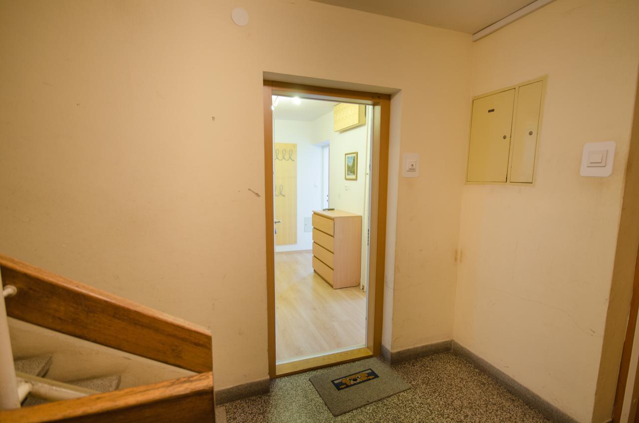 Apartment Near The Train Station *