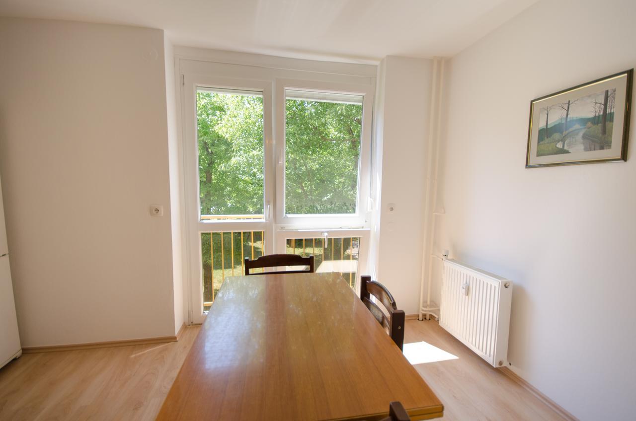 Apartment Near The Train Station *